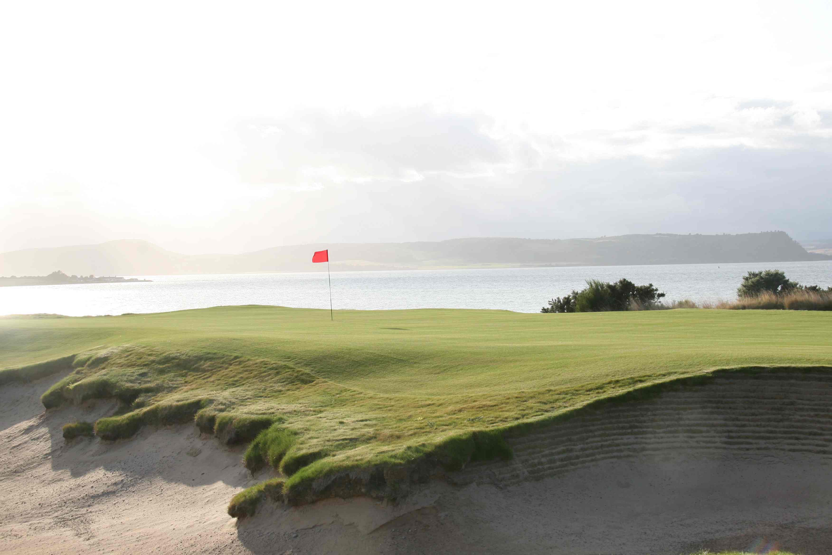 Golf in scotland: five modern courses you have to play 